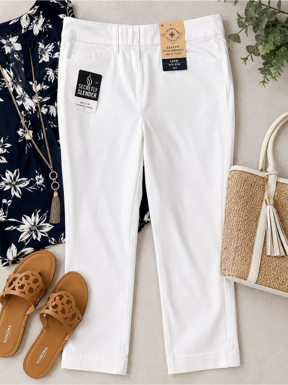 NWT St Johns Bay White Capri Pants Secretly Slender Size 10
